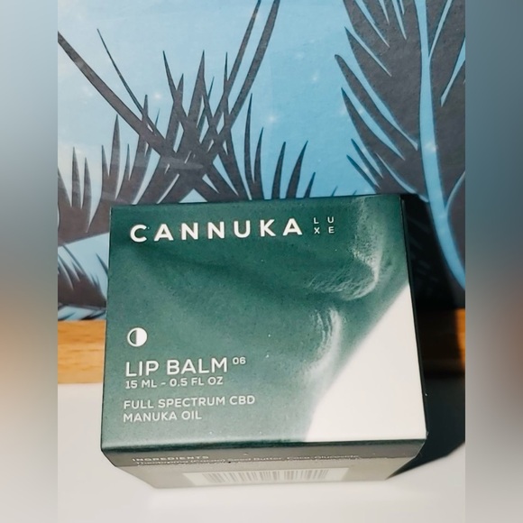 1 Cannuka Luxe Lip Balm Manuka Oil | 15 ML - 0.5 Fl Oz | NIP - Picture 7 of 12